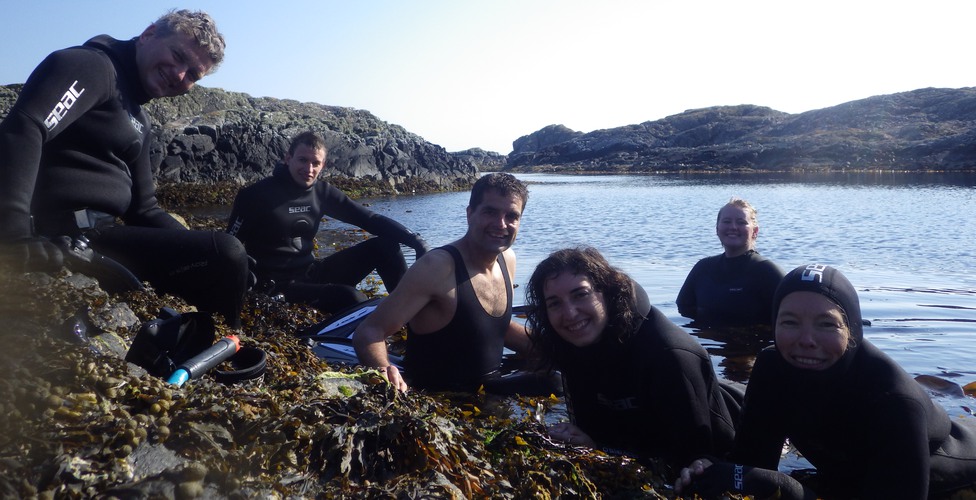 Forskare i projekt Biologisk mångfald i det marina algbältet